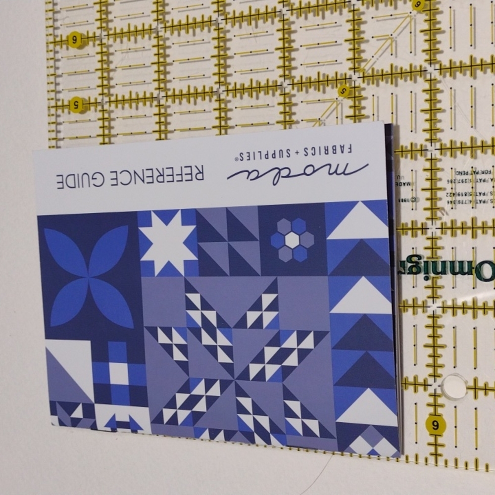 5/$15 Moda Fabrics Reference Guide Book - Picture 4 of 6